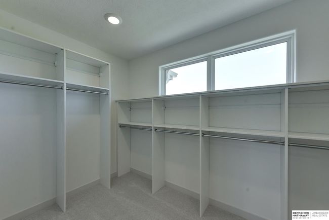 5513 N 191 St St, House other with 4 bedrooms, 3 bathrooms and 3 parking in Elkhorn NE | Image 47