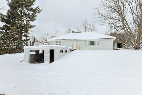 1582 Bakertown Rd, Buchanan, MI, 49107-9404 | Card Image