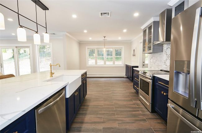 170 Laurel Ln, House other with 4 bedrooms, 3 bathrooms and null parking in Syosset NY | Image 5