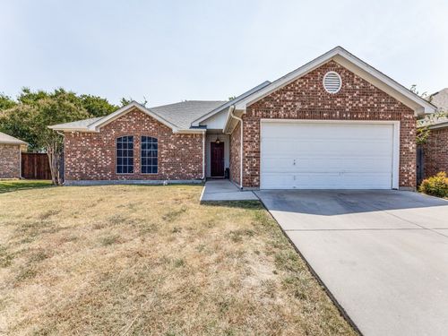 420 Marsha St, Saginaw, TX, 76179-1385 | Card Image