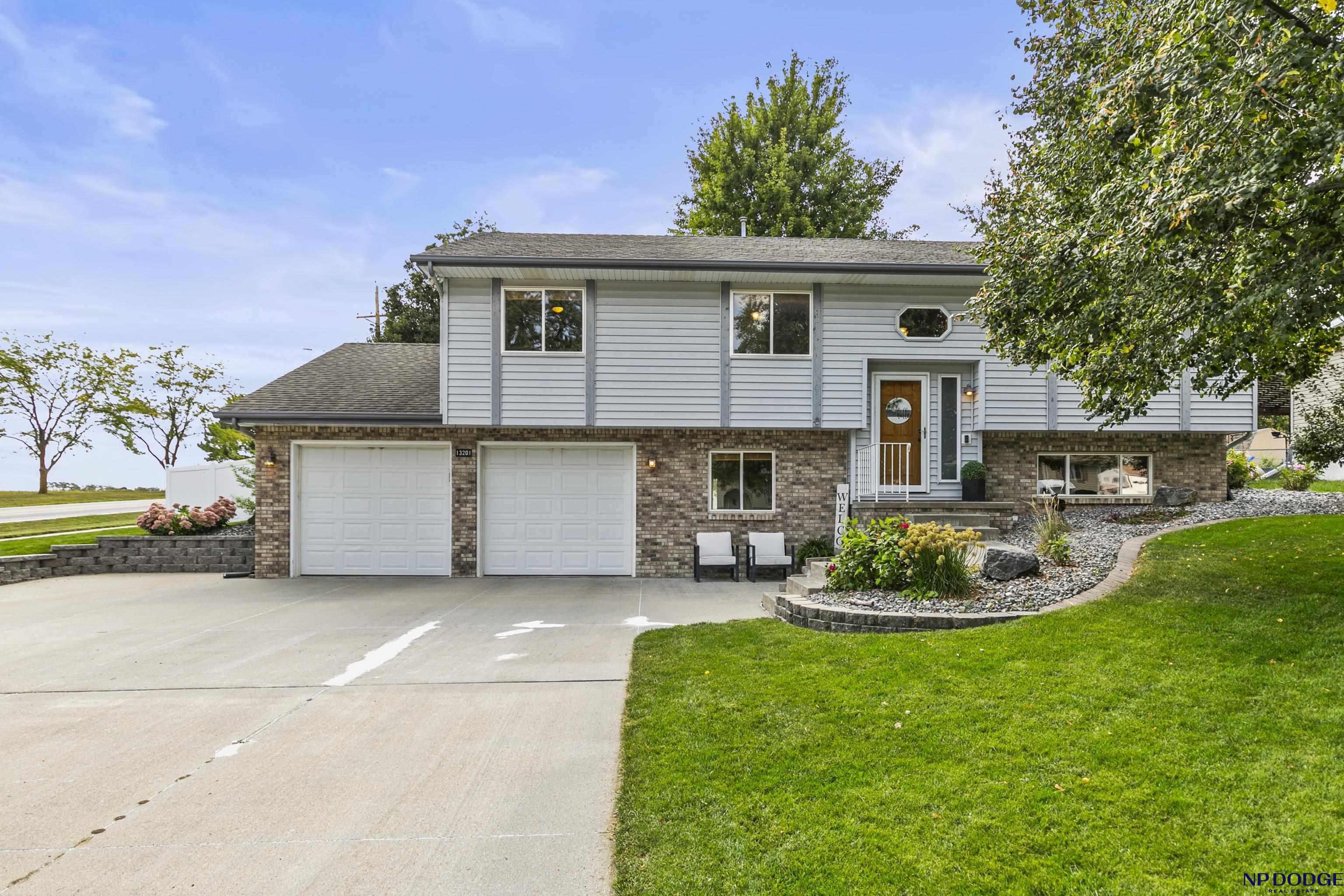 Schirra St, Omaha, NE 68138