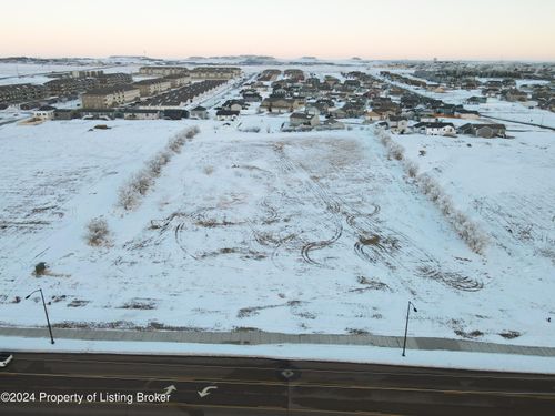  State Avenue N, Dickinson, ND, 58601 | Card Image