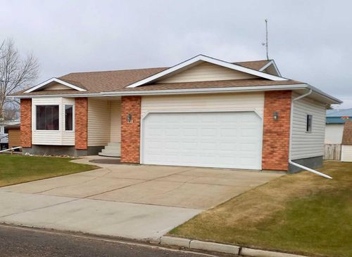 211 Niblock Street, Bawlf, AB, T0B0J0 | Card Image