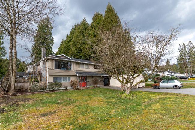 3721 Killarney Street, House other with 5 bedrooms, 3 bathrooms and 4 parking in Port Coquitlam BC | Image 1