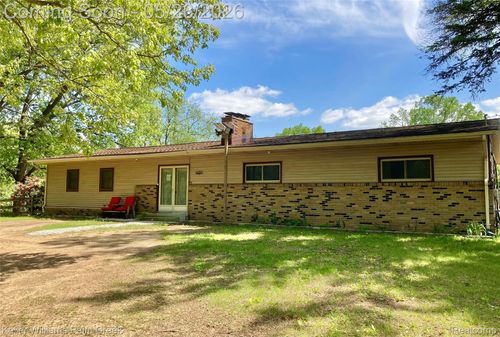 42891 Bemis Rd, Sumpter Twp, MI, 48111-8846 | Card Image