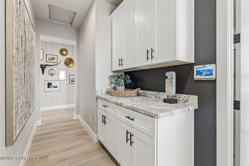 6903 N Full Quiver Trl, Prescott Valley, AZ, 86315-0192 | Card Image