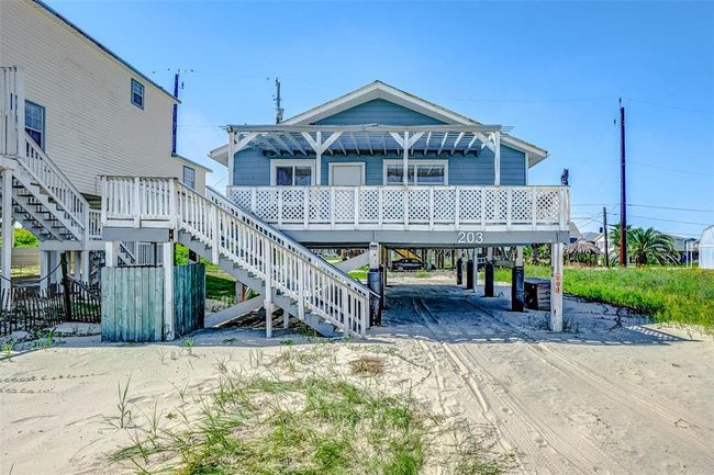 203 Carlton Ave, House other with 2 bedrooms, 2 bathrooms and null parking in Surfside Beach TX | Image 7