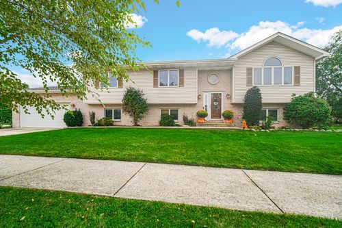 1509 Mockingbird Dr, Crown Point, IN, 46307-9581 | Card Image