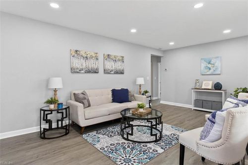 1057 Dune St, Norfolk, VA, 23503-3823 | Card Image