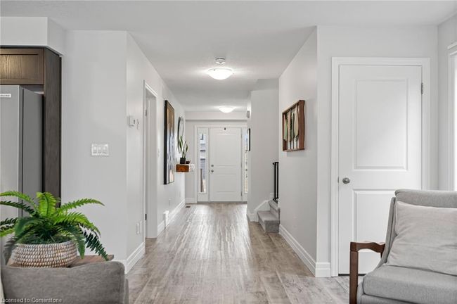 71 Crab Apple Crt, House other with 3 bedrooms, 4 bathrooms and 3 parking in Wellesley ON | Image 10