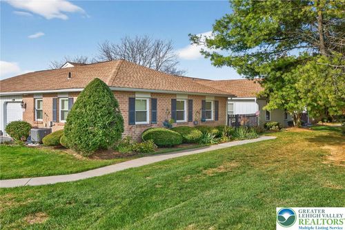 5743 Whitemarsh Dr, Macungie, PA, 18062-8955 | Card Image