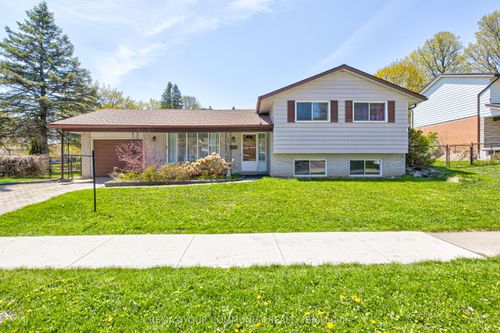 557 Glen Manor Blvd, Waterloo, ON, N2L4T7 | Card Image