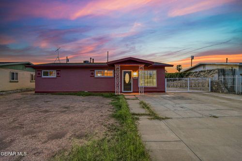 157 Cherry St, El Paso, TX, 79915-3611 | Card Image
