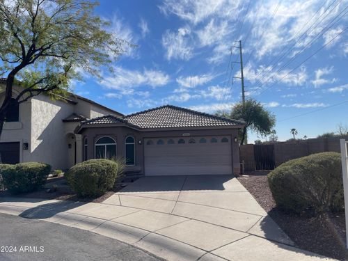 3201 E Kerry Ln, Phoenix, AZ, 85050-6368 | Card Image