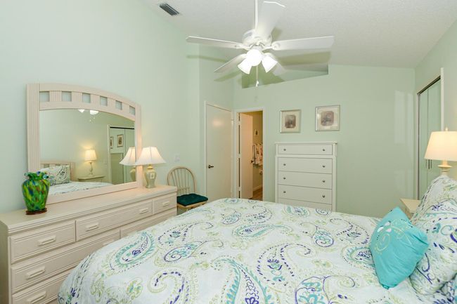 1162 Nw Lombardy Dr, Condo with 2 bedrooms, 2 bathrooms and null parking in Port St Lucie FL | Image 26