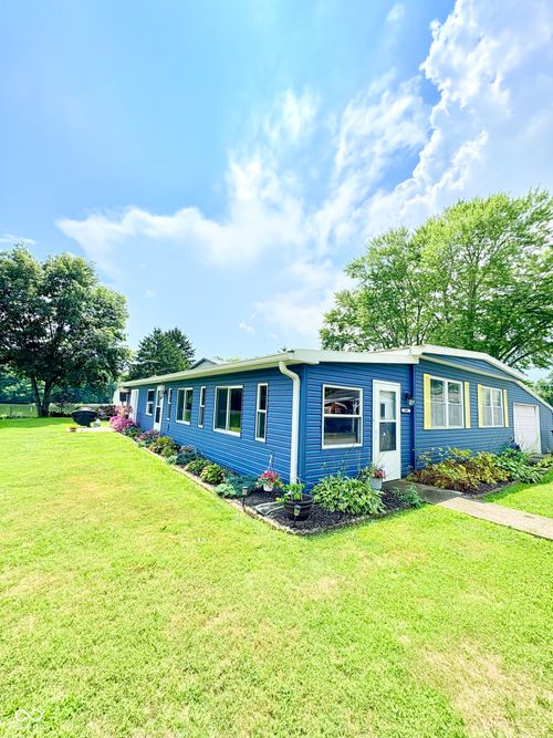 3009 Van Bibber Lake Est, Greencastle, IN, 46135-8905 | Card Image
