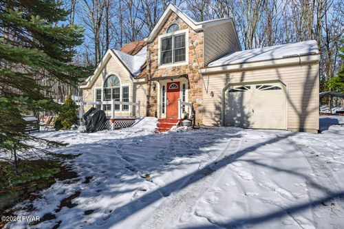 17 Lake Dr, Hawley, PA, 18428-8267 | Card Image