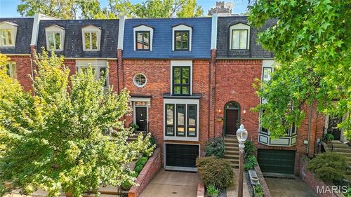 4512 Pershing Pl, Saint Louis, MO, 63108-1906 | Card Image