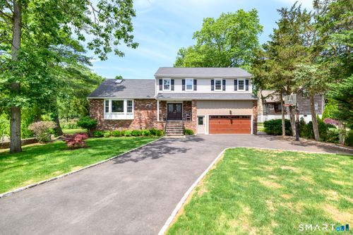 44 Newfield Ct, Stamford, CT, 06905-3310 | Card Image