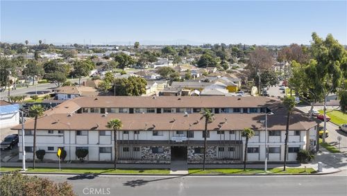 12424 Atlantic Ave, Lynwood, CA, 90262-5330 | Card Image