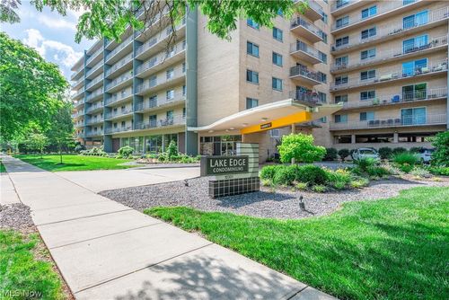 420-10301 Lake Ave, Cleveland, OH, 44102-1276 | Card Image