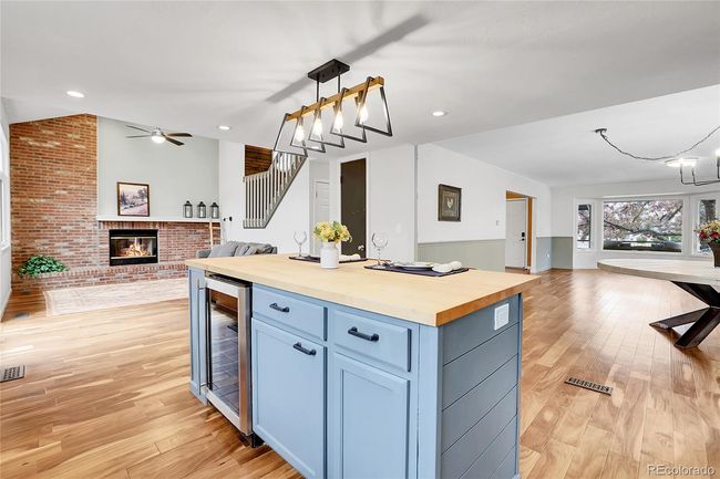 PERFECT LAYOUT FOR ENTERTAINING | Image 12