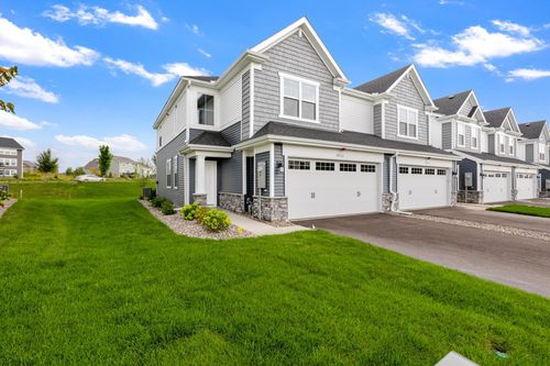 218 Jean Ave N, LAKE ELMO, MN, 55042-5516 | Card Image