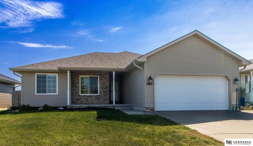 5430 Rockford Dr, Lincoln, NE, 68521-5659 | Card Image