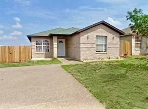 3272 Saint Kathryn Loop, Laredo, TX, 78046-8040 | Card Image