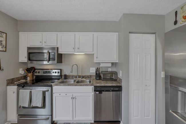 5846 Canal Bridge Dr, House other with 4 bedrooms, 2 bathrooms and null parking in Canal Winchester OH | Image 15