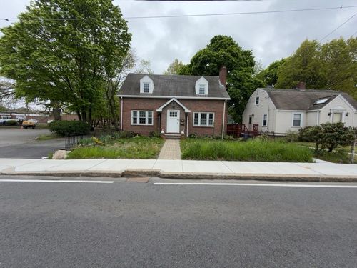 16 Water St, Quincy, MA, 02169-6629 | Card Image