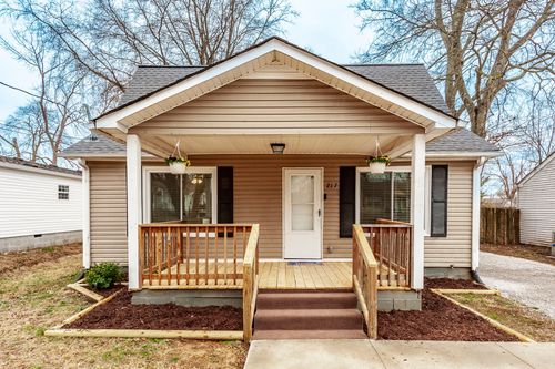 217 E Park Ave, Gallatin, TN, 37066-3338 | Card Image