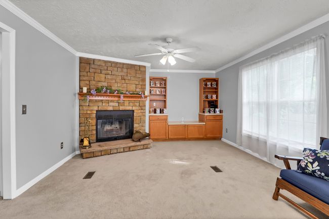 320 E Poplar | Image 22