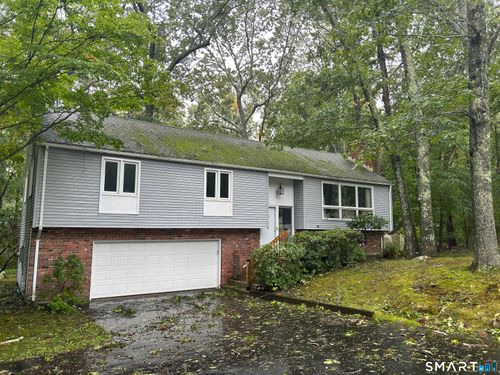 4 Nottingham Dr, Old Lyme, CT, 06371-1818 | Card Image