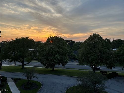 apt-412-20333 Detroit Rd, Rocky River, OH, 44116-2447 | Card Image