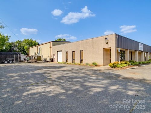 4400 Republic Ct Nw, Concord, NC, 28027-7722 | Card Image