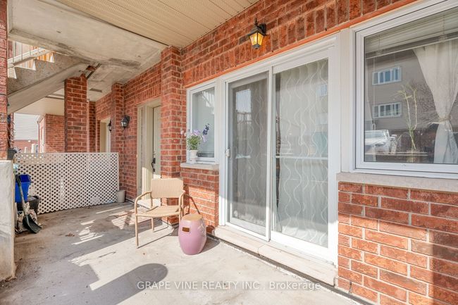 D - 165 Crestway Dr, Condo with 2 bedrooms, 2 bathrooms and null parking in Nepean ON | Image 4