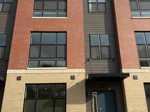 347 Summit Cir, Lombard, IL, 60148-3877 | Card Image