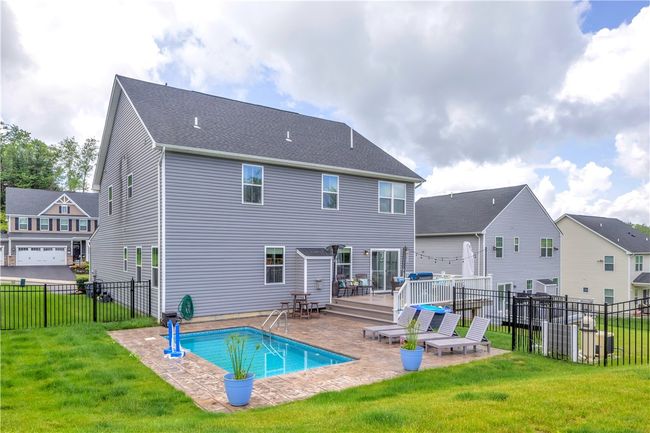 205 Regency Dr, House other with 5 bedrooms, 3 bathrooms and 2 parking in Eighty Four PA | Image 4