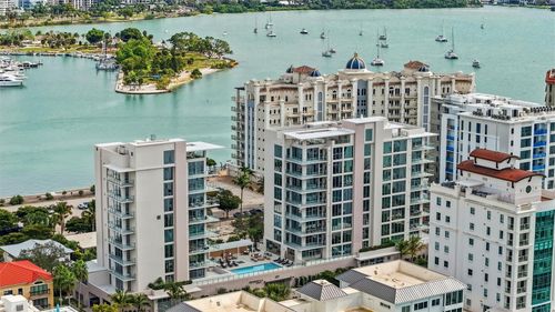 302-223 Golden Gate Pt, SARASOTA, FL, 34236-6600 | Card Image