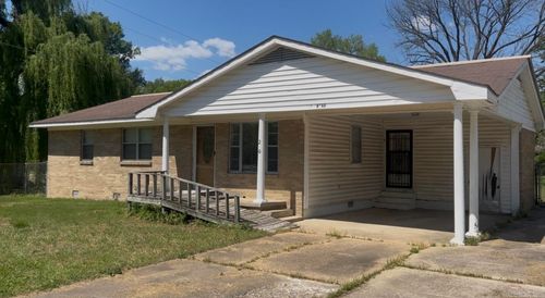 210 Broad St, Lepanto, AR, 72354-2461 | Card Image