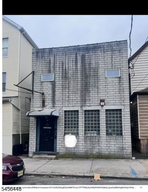 92 W 20th St, Bayonne, NJ, 07002-2612 | Card Image
