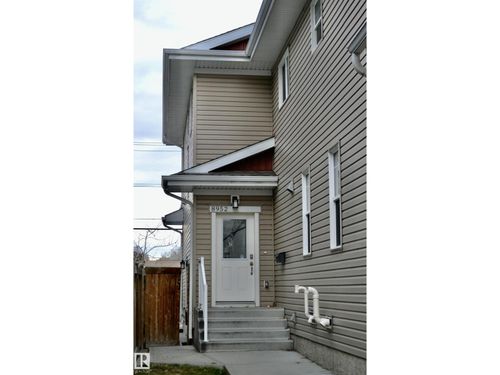 8952 81 Ave Nw, Edmonton, AB, T6C0W8 | Card Image