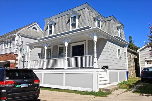 700 Thames St, Newport, RI, 02840-6735 | Card Image