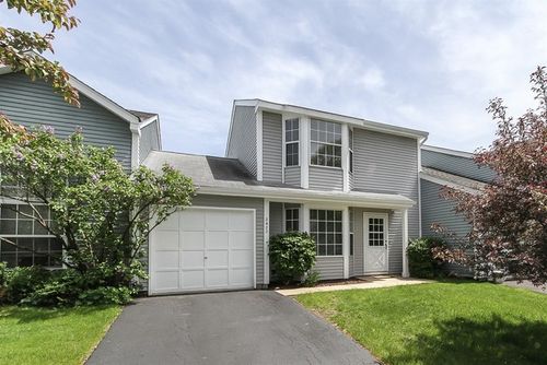 3423 Southport Dr, Island Lake, IL, 60042-9125 | Card Image