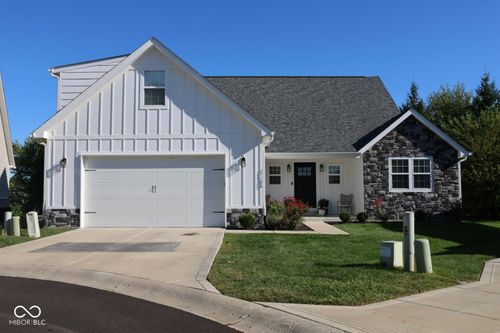 2135 Somerset Dr, Franklin, IN, 46131-7060 | Card Image