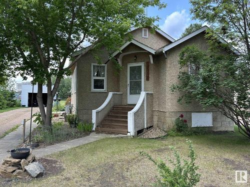 5016 50 St, Smoky Lake, AB, T0A3C0 | Card Image