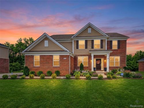 4172 Walcott Dr, Lake Orion, MI, 48359-1380 | Card Image