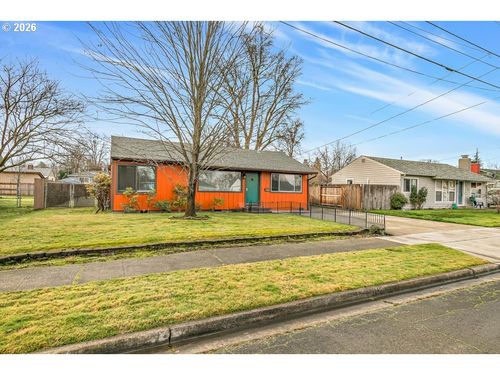 925 Winchester Ave, Medford, OR, 97501 | Card Image