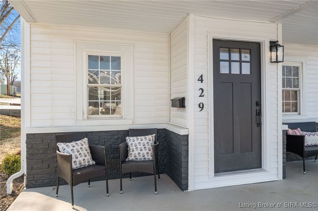 429 S Sycamore St, Home with 3 bedrooms, 2 bathrooms and null parking in Paoli IN | Image 6